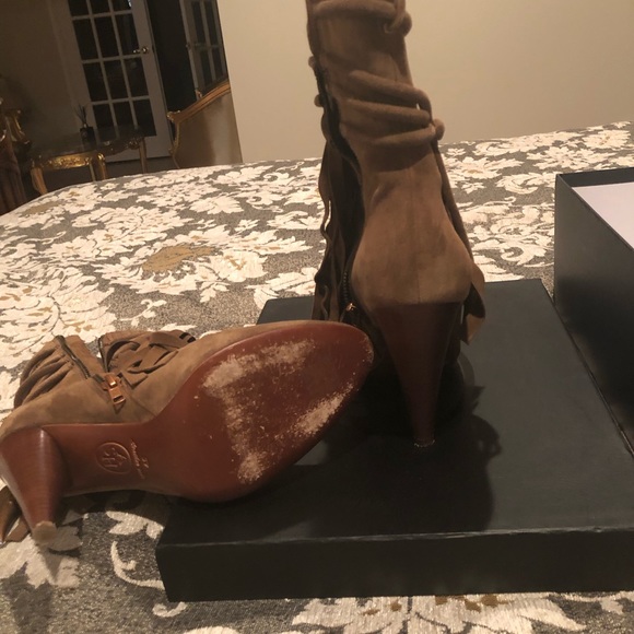 Booties - Picture 6 of 7